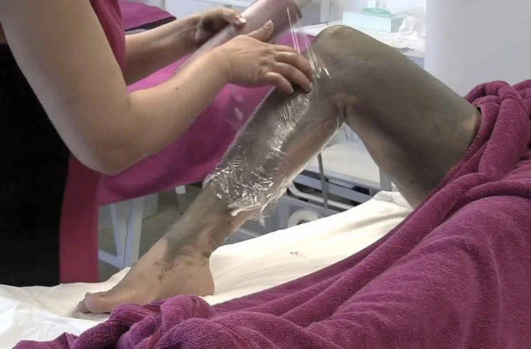 mud body wrap detox